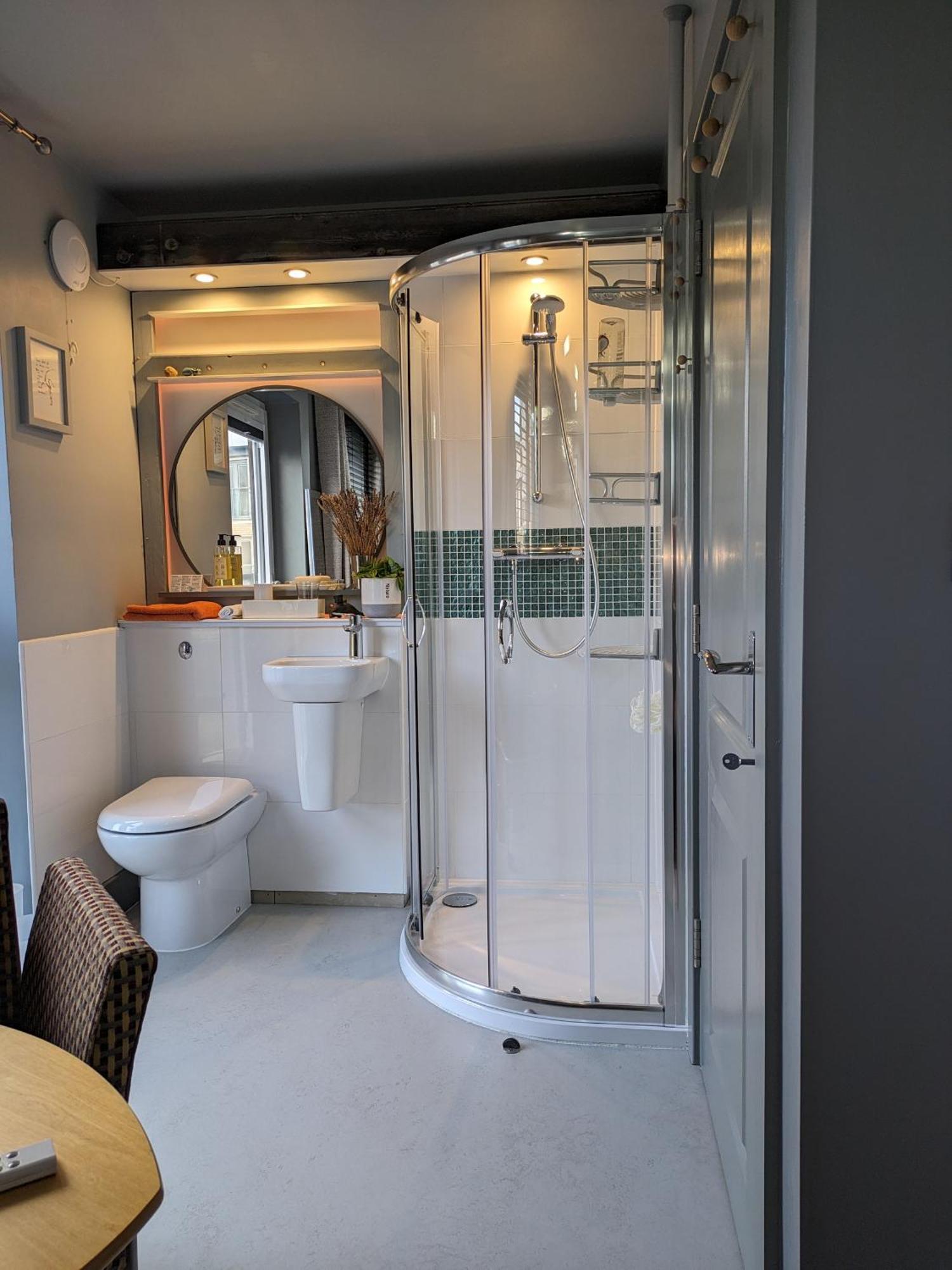 2 Homestay Guest Rooms Хантингдон Экстерьер фото